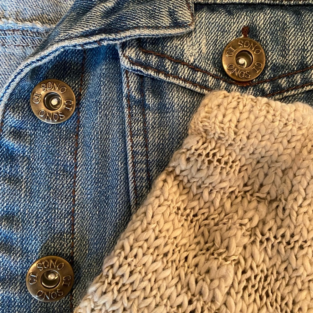 Denim jacket - Picture 9 of 9
